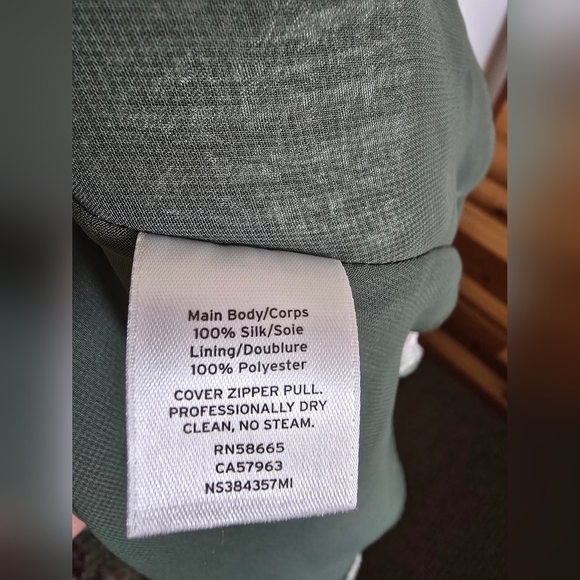 100% Silk Nordstrom Pink and Green Pleated Midi Sundress ideal for summer - Picture 9 of 11